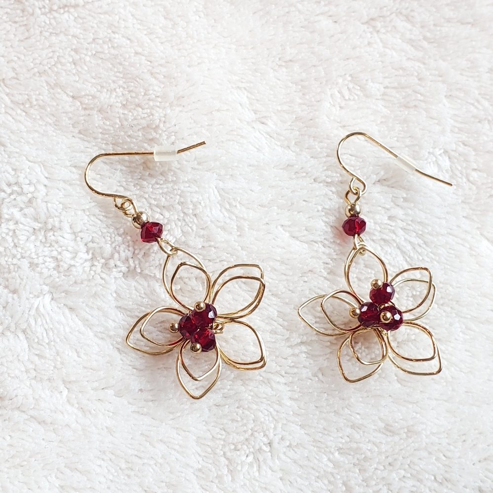 CAROL DAUPLAISE flower earrings